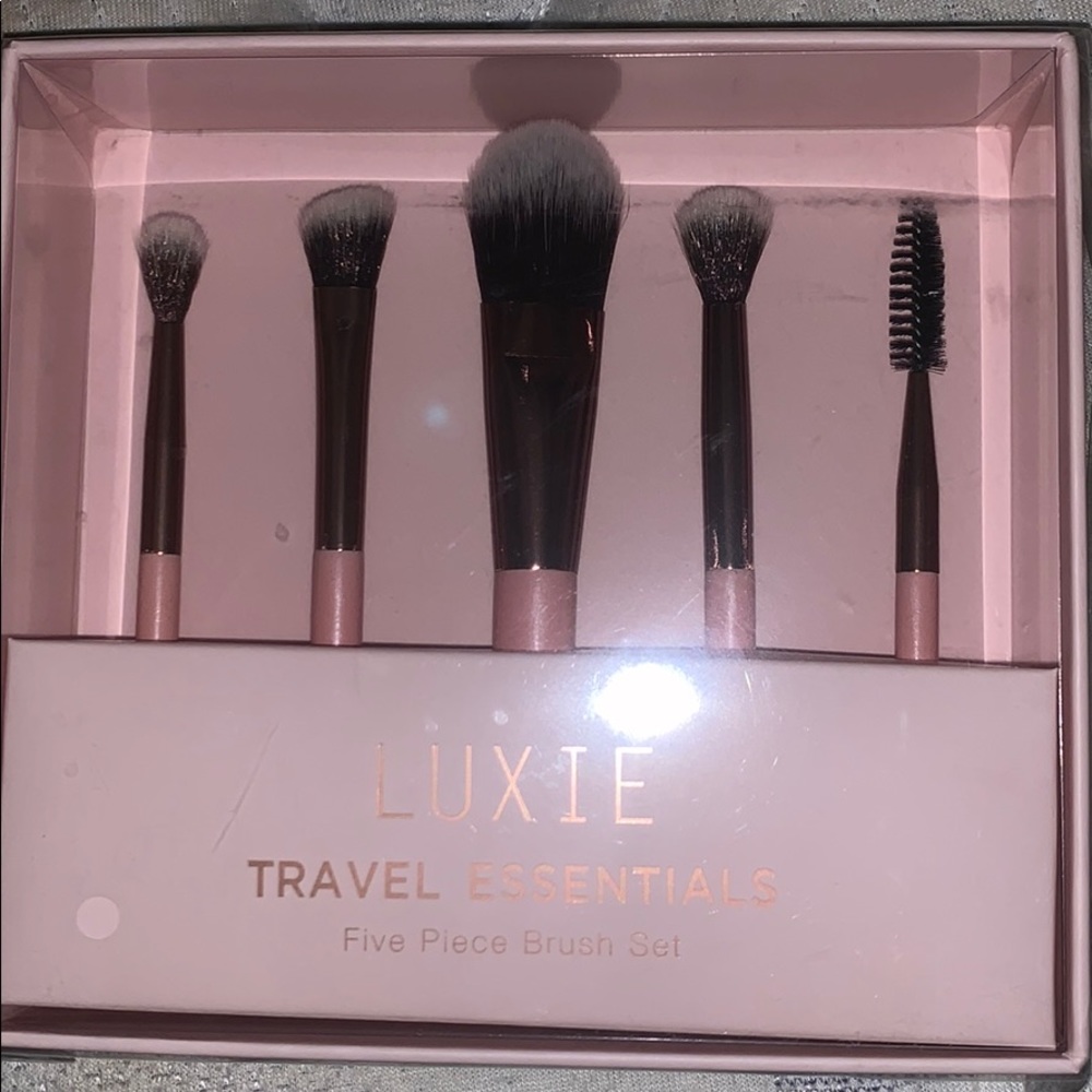 Luxie brushes